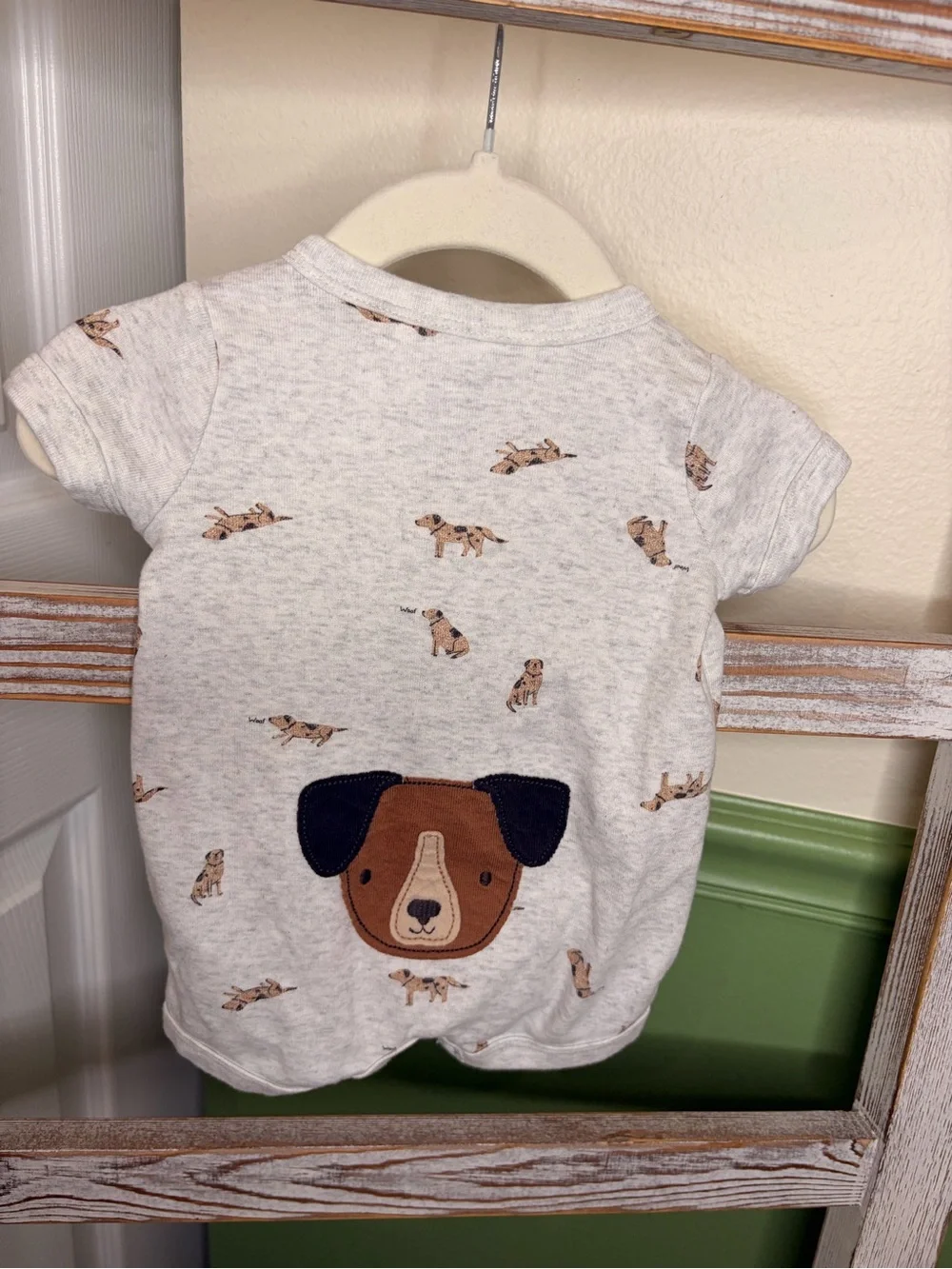 🐶 Carter’s Newborn Puppy Dog Print Short Sleeve Romper Gray